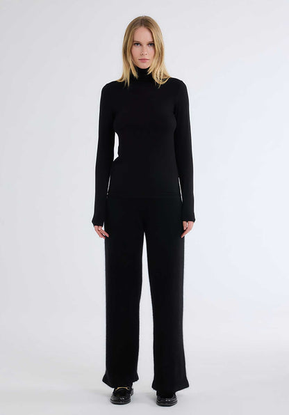Majestic | Second-Skin Turtleneck - Black